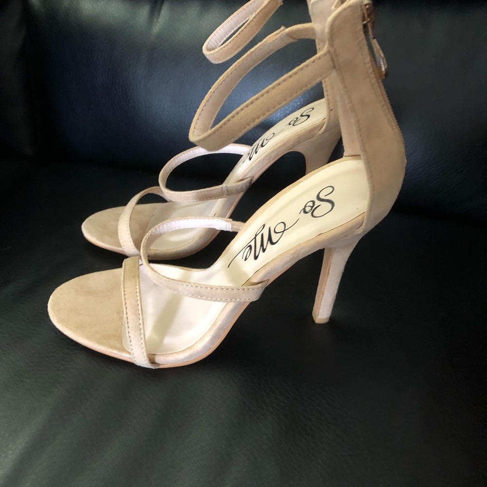 So me Strappy nude heels